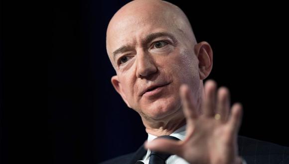Bezos dijo que la editora del Enquirer, American Media Inc, dirigido por Pecker, un amigo de Trump, le había amenazado con publicar fotos si no detenía una investigación. (Foto: AFP)