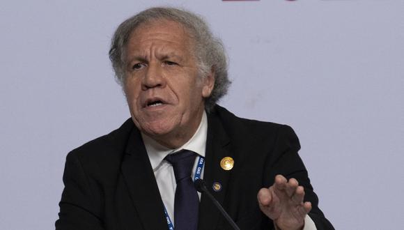 El Secretario General de la OEA, abogado uruguayo Luis Almagro, durante la conferencia de prensa de clausura de la 52 Asamblea General celebrada en Lima el 7 de octubre de 2022. (Foto de Cris BOURONCLE / AFP)