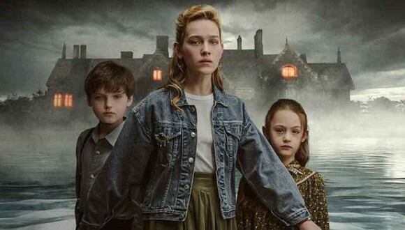 “The Haunting of Bly Manor” trata sobre lugares y personas encantadas. Esta vez, el lugar encantado es una gran mansión en la campiña inglesa, ocupada por dos niños huérfanos (Foto: Netflix)