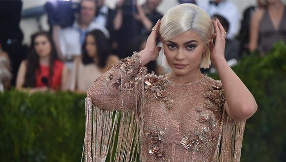 Kylie Jenner está camino a poseer la marca de cosméticos más exitosa de todos los tiempos. (Foto: AFP)