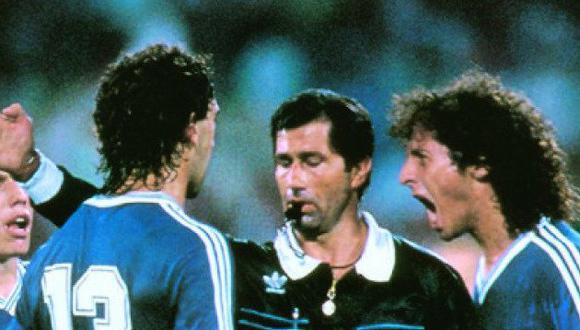 Pedro Troglio, ex técnico de Universitario, dio a conocer una curiosa anécdota con Diego Maradona previo al Mundial Italia 1990. El estratega conversó con un conocido programa argentino (Foto: agencias)
