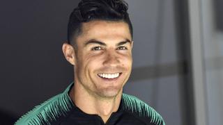 Cristiano Ronaldo detuvo autobús de la selección de Portugal para tomarse foto con un niño | VIDEO