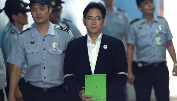 La justicia surcoreana emitirá su fallo el 25 de agosto. De ser culpable, Lee Jae-yong sería el primer miembro de su familia en ir a prisión. (Foto: AFP)