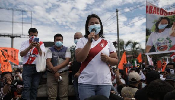 “No tenemos miedo al terrorismo y la mejor demostración que podemos hacer, lo mejor que podemos hacer es acudir a votar el 6 de junio con tranquilidad y con fe en el futuro de nuestro país”, dijo la candidata de Fuerza Popular en la ciudad de Tarapoto | Foto: Anthony Niño de Guzmán / @photo.gec