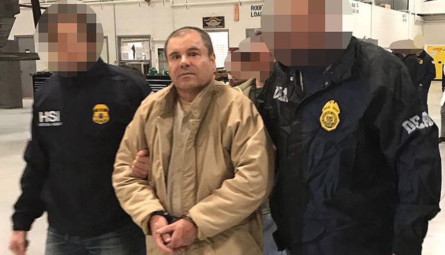 19 de enero de 2017.  'El Chapo' Guzman es escoltado en Ciudad Juárez por la policía para ser extraditado a los Estados Unidos. (Foto: AFP)