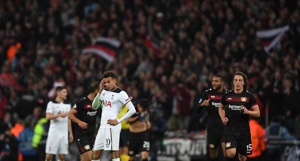 Con Chicharito Hernández, Bayer Leverkusen derrotó al Tottenham por Champions League. (Foto: Getty)