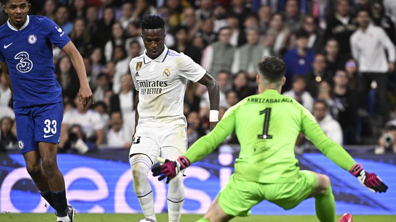 Real Madrid vence 2-0 a Chelsea por cuartos de final de la Champions League