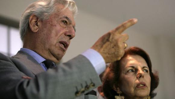 Mario Vargas Llosa aún no inicia trámites de divorcio, revelan