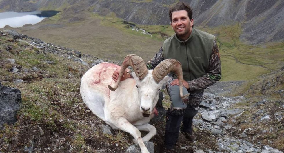 Resultado de imagen para donald trump jr hunting mongolia