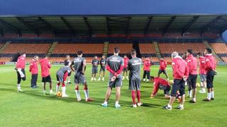 Selección ya entrena en Londres para amistoso ante Inglaterra