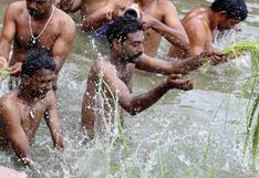 Cientos de miles de 'dioses' contaminan las aguas indias