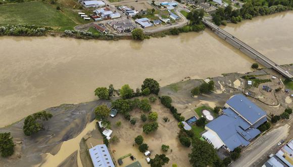 Vista aérea de la localidad de Wairoa, afectada por el desastre causado por el ciclón Gabrielle. (Foto de Fuerzas Armadas de Nueva Zelanda / AFP)