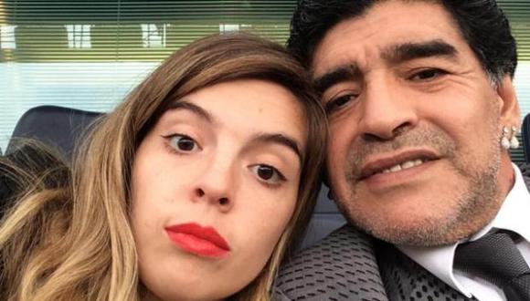 Dalma Maradona, hija de Diego Armando, hizo pública una carta en la cual le responde a Dani Alves por las críticas que hizo contra su padre en una reciente entrevista.(Foto: Twitter)
