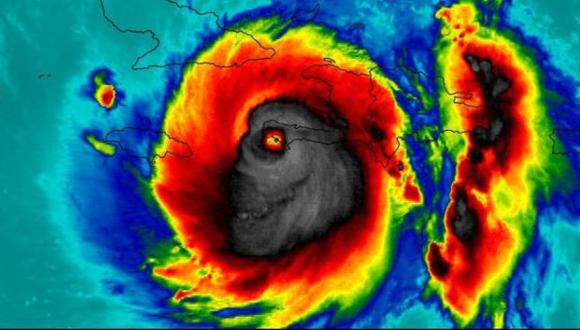 La "calavera" vista en el huracán Matthew desde el espacio