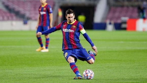 Lionel Messi pone el primero para Barcelona de penal.