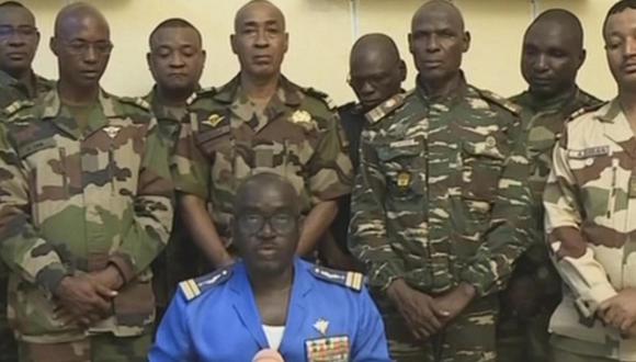 Los militares golpistas anunciaron en televisión la toma del poder en Níger. (Foto: Captura de video)