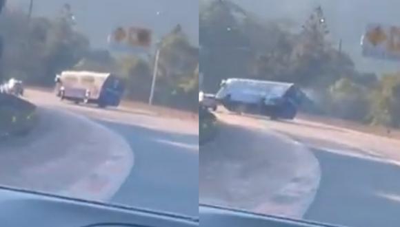 Momento en el que vuelca esta mañana el autobús del equipo de Fútbol Sala Umuarama, que se dirigía a Jaraguá do Sul para disputar un encuentro. (Foto: composición | Twitter | Pet )