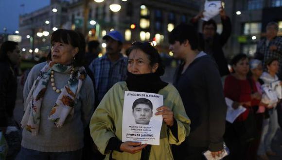 México: Padres de los 43 desaparecidos recorrerán el país