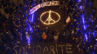 Historias de héroes y víctimas de París a través de Facebook