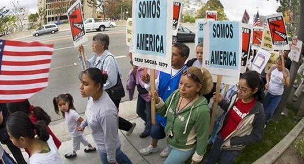 Cientos de inmigrantes se han manifestado los últimos días contra este polémico proyecto. (Foto: laprensagrafica.com)