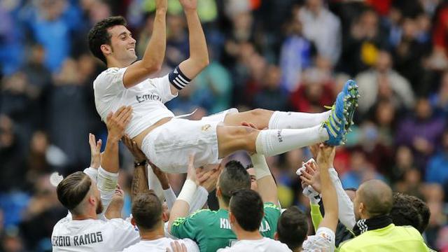 Real Madrid: Álvaro Arbeloa fue despedido en el Bernabéu - 2