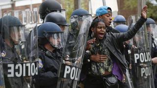 Baltimore: choques tras funeral de negro golpeado por policía