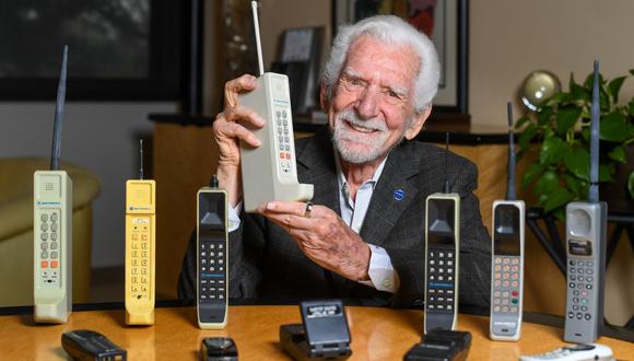50 años del teléfono móvil: ¿quién creó el primer celular y cómo