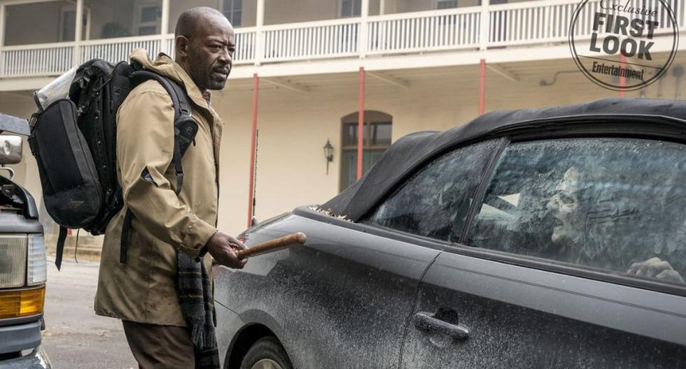 En ambas fotos Morgan lleva su fiel bastón de combate (Foto: Fear the Walking Dead / AMC)