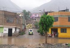 Chosica: Usuarios registran en video huaicos originados por lluvias