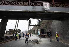 Costa Verde: Camión choca contra puente peatonal y genera congestión vehicular