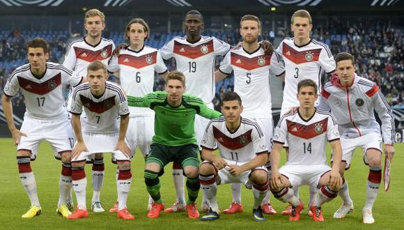 Selección alemana que jugó ayer contra Polonia. (Fotos: Reuters)
