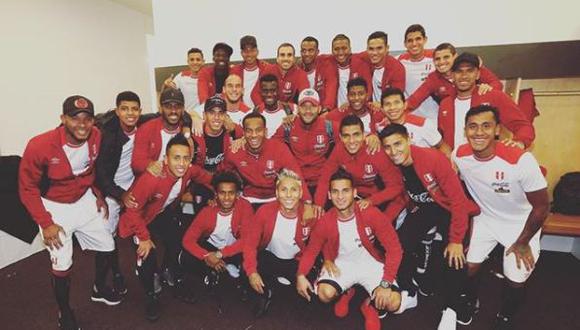 Paolo Guerrero dejó en sus redes sociales un mensaje de aliento para la selección peruana a pocas hora del partido ante Nueva Zelanda. (Instagram).