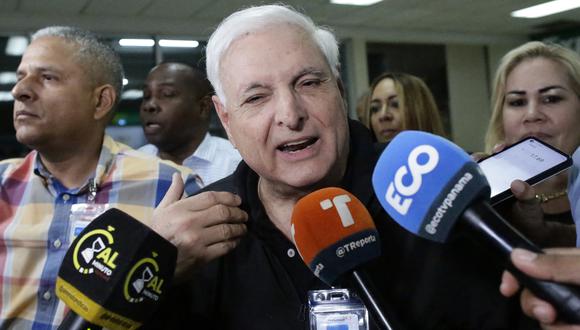 Ricardo Martinelli llega al aeropuerto de Panamá, al que llegarán sus hijos excarcelados en EE.UU.