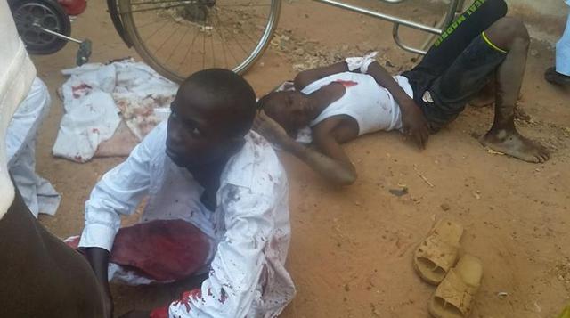 Facebook: las crudas imágenes del atentado suicida en Nigeria - 1
