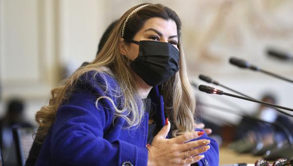 Silvia Barrera también negó que haya mantenido alguna reunión con el presidente Pedro Castillo. Foto: Congreso