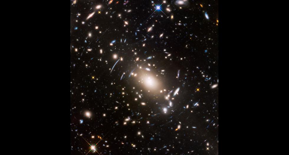 Hubble de la NASA explora la 'Frontera final' al estilo de Star Trek. (Foto: NASA)