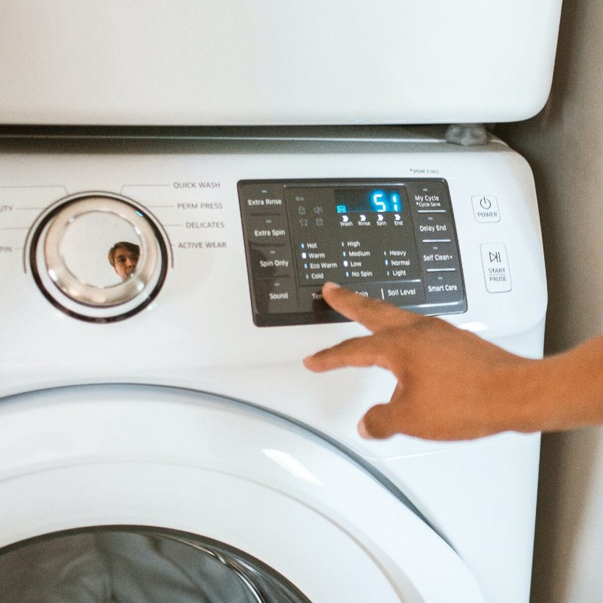 El truco para secar las prendas en el lavarropas - LA NACION