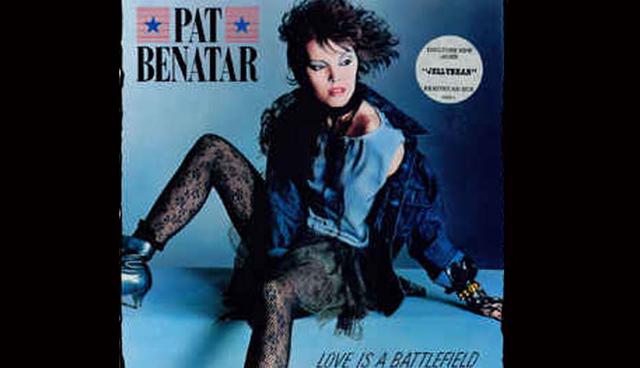 Pat Benatar. La cantante de rock se hizo conocida en los ochenta por éxitos como ‘Fire and Ice’ y ‘Heartbreaker’. Se caracterizó por llevar un look grunge y algo desaliñado, pero que aun así la convirtieron en una de las mujeres más deseadas y en todo un ícono del rock. (Foto: Difusión)