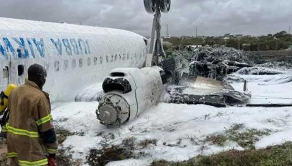 Un avión se dio vuelta en su aterrizaje y activó las alarmas en Somalia.