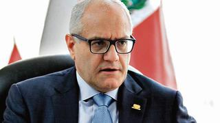 Presidente de Petro-Perú renunció tras derrame de petróleo