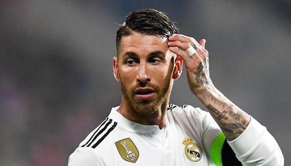 "Sergio Ramos es ante todo un hombre honesto y además es un emblema, no solamente del Real Madrid y del fútbol en particular, sino que creo que del deporte en general en España", dijo el DT. (Foto: AFP)