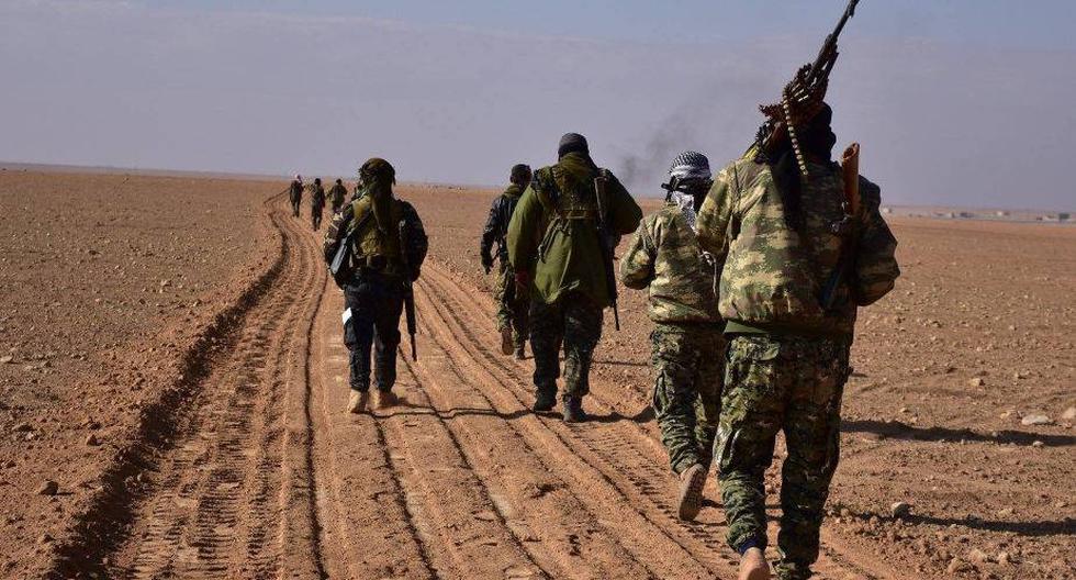 Kurdos en la lucha por recuperar Al Raqa de las manos de ISIS. (Foto: @defenseunits)