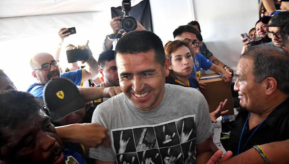 El vicepresidente de Boca Juniors vestirá nuevamente de corto para jugar en un club al que aprecia mucho. | Foto: AFP