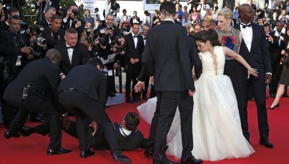 Cannes: hombre intentó esconderse debajo del vestido de actriz