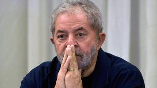 Lula pide suspender dos investigaciones sobre sus propiedades