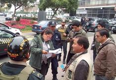 San Isidro: multan a cambistas por seguir trabajando en la calle