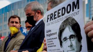 Tensión política en España se reaviva con el arresto del independentista Puigdemont