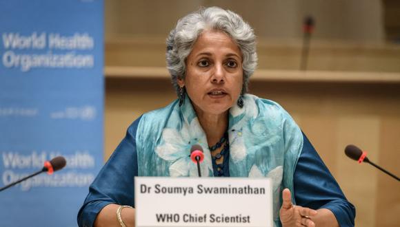 La científica jefa de la OMS, Soumya Swaminathan, pidió a Rusia información sobre su vacuna contra el coronavirus Covid-19. (Foto: Fabrice COFFRINI / POOL / AFP).