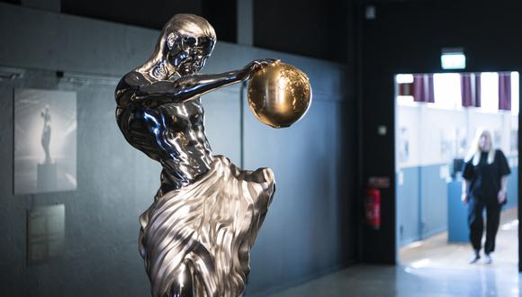 "La estatua imposible", la escultura creada por IA, es expuesta en un museo sueco.