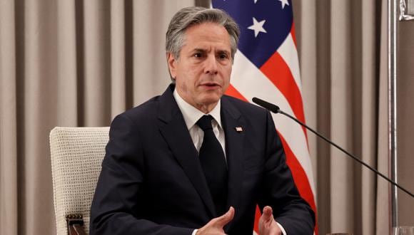 El secretario de Estado de los Estados Unidos, Antony Blinken, gesticula durante una reunión con el presidente israelí, el 30 de enero de 2023 en Jerusalén. (Foto de Menahem KAHANA / PISCINA / AFP)